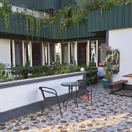 Kai Hotel Bar Tiflis Dış mekan fotoğraf