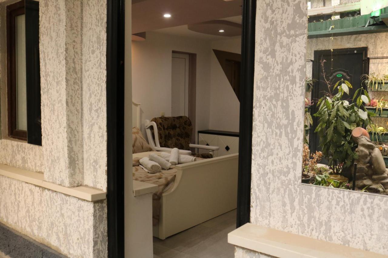 Kai Hotel Bar Tiflis Dış mekan fotoğraf
